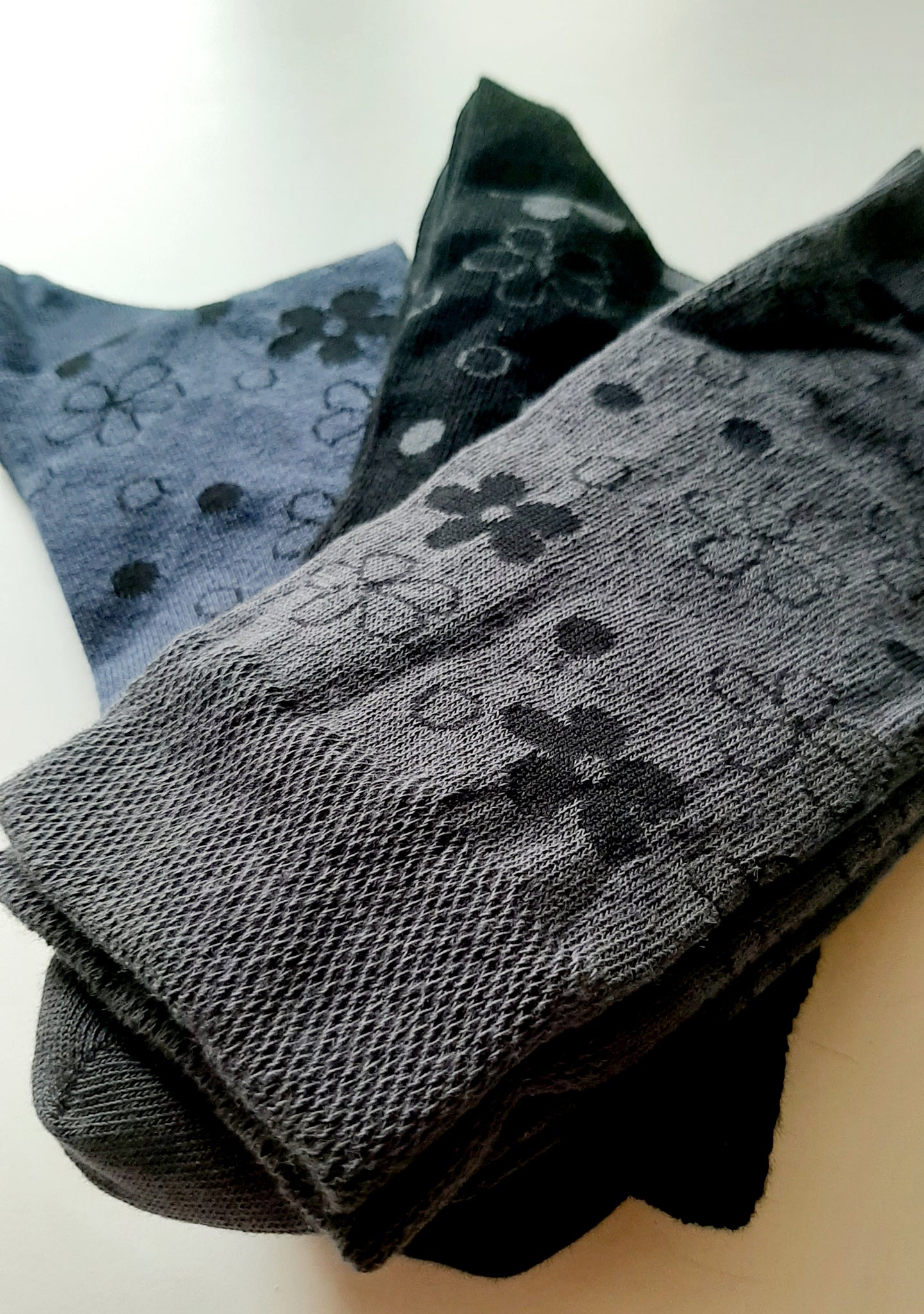 BOMBAŽNA ŽENSKA NOGAVICA