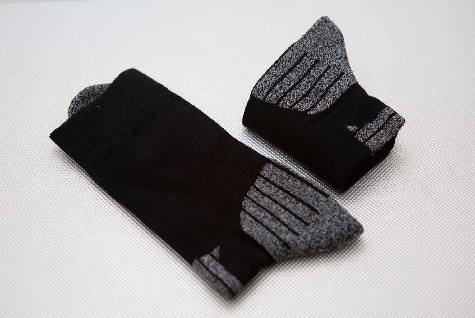 NOGAVICE ZA POHODNIŠTVO