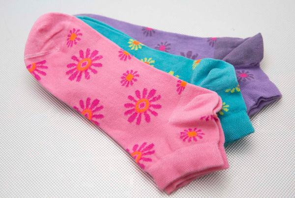 ŽENSKE NOGAVICE DO GLEŽNJEV